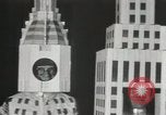 Standbild Architekten gekleidet wie Gebäude New York City USA, 1931, aus Sekunde 12 historischem Filmmaterial Videoclip 65675023621