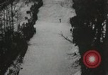 Standbild Edward Blut's Ski Jump aufzeichnen Bear Mountain New York USA, 1931, aus Sekunde 37 historischem Filmmaterial Videoclip 65675023625