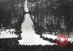 Standbild Edward Blut's Ski Jump aufzeichnen Bear Mountain New York USA, 1931, aus Sekunde 40 historischem Filmmaterial Videoclip 65675023625