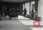Immagine di Set penitenziario di incendio durante la sommossa Illinois United States USA, 1931, secondo 35 filmato di repertorio 65675023627