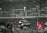 Immagine di Set penitenziario di incendio durante la sommossa Illinois United States USA, 1931, secondo 44 filmato di repertorio 65675023627