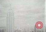 Standbild Empire State Building offizielle Eröffnung New York City USA, 1931, aus Sekunde 37 historischem Filmmaterial Videoclip 65675023629