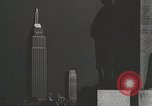 Standbild Empire State Building offizielle Eröffnung New York City USA, 1931, aus Sekunde 46 historischem Filmmaterial Videoclip 65675023629
