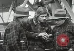 Standbild Oberst Balchen zur Rettung der Überlebenden Viking Boston Massachusetts USA, 1931, aus Sekunde 16 historischem Filmmaterial Videoclip 65675023630