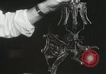 Standbild Bildhauer emulieren Cellini Miami Florida USA, 1931, aus Sekunde 28 historischem Filmmaterial Videoclip 65675023631
