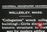 Standbild Studenten zerstören college Gebäude Wellesley Massachusetts USA, 1931, aus Sekunde 12 historischem Filmmaterial Videoclip 65675023632