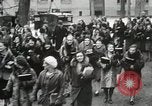 Standbild Studenten zerstören college Gebäude Wellesley Massachusetts USA, 1931, aus Sekunde 16 historischem Filmmaterial Videoclip 65675023632