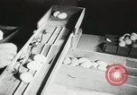Standbild Szenen der Geflügelfarm Berlin Deutschland, 1931, aus Sekunde 35 historischem Filmmaterial Videoclip 65675023633