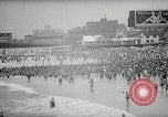 Standbild Esther Williams bei Raw Wind in Eden Premier Atlantic City New Jersey USA, 1958, aus Sekunde 31 historischem Filmmaterial Videoclip 65675023640