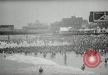 Standbild Esther Williams bei Raw Wind in Eden Premier Atlantic City New Jersey USA, 1958, aus Sekunde 33 historischem Filmmaterial Videoclip 65675023640