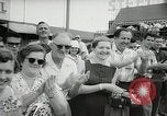 Standbild Esther Williams bei Raw Wind in Eden Premier Atlantic City New Jersey USA, 1958, aus Sekunde 36 historischem Filmmaterial Videoclip 65675023640