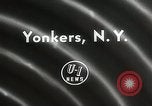 Standbild Eröffnung der neuen Rennbahn Yonkers New York United States USA, 1958, aus Sekunde 3 historischem Filmmaterial Videoclip 65675023642