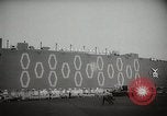 Standbild Eröffnung der neuen Rennbahn Yonkers New York United States USA, 1958, aus Sekunde 6 historischem Filmmaterial Videoclip 65675023642