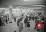 Standbild Eröffnung der neuen Rennbahn Yonkers New York United States USA, 1958, aus Sekunde 11 historischem Filmmaterial Videoclip 65675023642