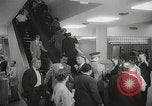 Standbild Eröffnung der neuen Rennbahn Yonkers New York United States USA, 1958, aus Sekunde 15 historischem Filmmaterial Videoclip 65675023642
