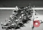 Standbild Eröffnung der neuen Rennbahn Yonkers New York United States USA, 1958, aus Sekunde 28 historischem Filmmaterial Videoclip 65675023642
