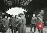 Standbild US-Truppen an den YMCA in Koblenz im Ersten Weltkrieg Koblenz Deutschland, 1918, aus Sekunde 17 historischem Filmmaterial Videoclip 65675023646