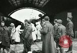Standbild US-Truppen an den YMCA in Koblenz im Ersten Weltkrieg Koblenz Deutschland, 1918, aus Sekunde 20 historischem Filmmaterial Videoclip 65675023646