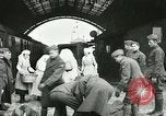 Standbild US-Truppen an den YMCA in Koblenz im Ersten Weltkrieg Koblenz Deutschland, 1918, aus Sekunde 23 historischem Filmmaterial Videoclip 65675023646