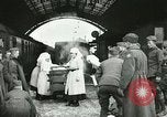 Standbild US-Truppen an den YMCA in Koblenz im Ersten Weltkrieg Koblenz Deutschland, 1918, aus Sekunde 27 historischem Filmmaterial Videoclip 65675023646