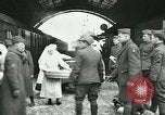 Standbild US-Truppen an den YMCA in Koblenz im Ersten Weltkrieg Koblenz Deutschland, 1918, aus Sekunde 38 historischem Filmmaterial Videoclip 65675023646