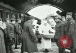 Standbild US-Truppen an den YMCA in Koblenz im Ersten Weltkrieg Koblenz Deutschland, 1918, aus Sekunde 39 historischem Filmmaterial Videoclip 65675023646