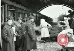 Standbild US-Truppen an den YMCA in Koblenz im Ersten Weltkrieg Koblenz Deutschland, 1918, aus Sekunde 41 historischem Filmmaterial Videoclip 65675023646