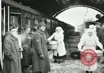 Standbild US-Truppen an den YMCA in Koblenz im Ersten Weltkrieg Koblenz Deutschland, 1918, aus Sekunde 42 historischem Filmmaterial Videoclip 65675023646