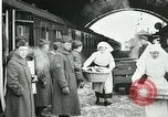 Standbild US-Truppen an den YMCA in Koblenz im Ersten Weltkrieg Koblenz Deutschland, 1918, aus Sekunde 43 historischem Filmmaterial Videoclip 65675023646