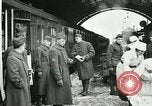 Standbild US-Truppen an den YMCA in Koblenz im Ersten Weltkrieg Koblenz Deutschland, 1918, aus Sekunde 45 historischem Filmmaterial Videoclip 65675023646