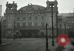 Standbild US-Truppen an den YMCA in Koblenz im Ersten Weltkrieg Koblenz Deutschland, 1918, aus Sekunde 51 historischem Filmmaterial Videoclip 65675023646