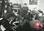 Image Redfeather Tsianina divertit les troupes United States USA, 1918, de la seconde 7 séquences d'archives historiques vidéo 65675023647