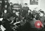 Image Redfeather Tsianina divertit les troupes United States USA, 1918, de la seconde 11 séquences d'archives historiques vidéo 65675023647
