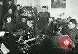 Image Redfeather Tsianina divertit les troupes United States USA, 1918, de la seconde 22 séquences d'archives historiques vidéo 65675023647