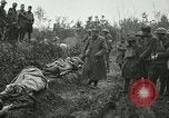 Standbild Rote Kreuz Aktivisten Krankenschwester US-Soldaten Fleville Chatel Frankreich, 1918, aus Sekunde 6 historischem Filmmaterial Videoclip 65675023653
