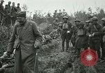 Standbild Rote Kreuz Aktivisten Krankenschwester US-Soldaten Fleville Chatel Frankreich, 1918, aus Sekunde 16 historischem Filmmaterial Videoclip 65675023653