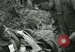 Standbild Rote Kreuz Aktivisten Krankenschwester US-Soldaten Fleville Chatel Frankreich, 1918, aus Sekunde 29 historischem Filmmaterial Videoclip 65675023653
