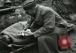 Standbild Rote Kreuz Aktivisten Krankenschwester US-Soldaten Fleville Chatel Frankreich, 1918, aus Sekunde 51 historischem Filmmaterial Videoclip 65675023653