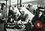 Standbild Tierschutz Aktivitäten durch das Rote Kreuz am Ende der Ersten Weltkrieg Trier Deutschland, 1918, aus Sekunde 26 historischem Filmmaterial Videoclip 65675023654