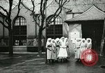Standbild Tierschutz Aktivitäten durch das Rote Kreuz am Ende der Ersten Weltkrieg Trier Deutschland, 1918, aus Sekunde 47 historischem Filmmaterial Videoclip 65675023654