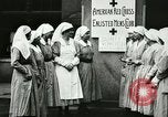 Standbild Tierschutz Aktivitäten durch das Rote Kreuz am Ende der Ersten Weltkrieg Trier Deutschland, 1918, aus Sekunde 54 historischem Filmmaterial Videoclip 65675023654