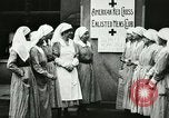 Standbild Tierschutz Aktivitäten durch das Rote Kreuz am Ende der Ersten Weltkrieg Trier Deutschland, 1918, aus Sekunde 55 historischem Filmmaterial Videoclip 65675023654