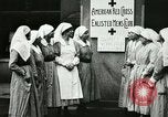 Standbild Tierschutz Aktivitäten durch das Rote Kreuz am Ende der Ersten Weltkrieg Trier Deutschland, 1918, aus Sekunde 56 historischem Filmmaterial Videoclip 65675023654
