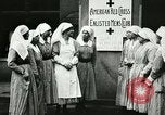 Standbild Tierschutz Aktivitäten durch das Rote Kreuz am Ende der Ersten Weltkrieg Trier Deutschland, 1918, aus Sekunde 57 historischem Filmmaterial Videoclip 65675023654