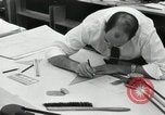 Standbild Zeichner arbeiten Pasadena California USA, 1958, aus Sekunde 44 historischem Filmmaterial Videoclip 65675023668