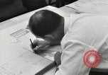 Standbild Zeichner arbeiten Pasadena California USA, 1958, aus Sekunde 48 historischem Filmmaterial Videoclip 65675023668