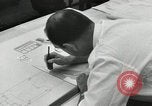Standbild Zeichner arbeiten Pasadena California USA, 1958, aus Sekunde 51 historischem Filmmaterial Videoclip 65675023668
