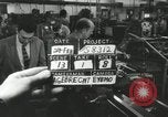 Standbild Machinist Drehmaschinen Glasfaser Pasadena California USA, 1958, aus Sekunde 3 historischem Filmmaterial Videoclip 65675023669