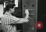 Standbild Control board eines Instruments Pasadena California USA, 1958, aus Sekunde 22 historischem Filmmaterial Videoclip 65675023675