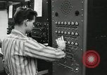 Standbild Control board eines Instruments Pasadena California USA, 1958, aus Sekunde 23 historischem Filmmaterial Videoclip 65675023675
